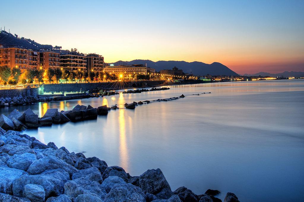 Salerno Prestige Apartment ภายนอก รูปภาพ