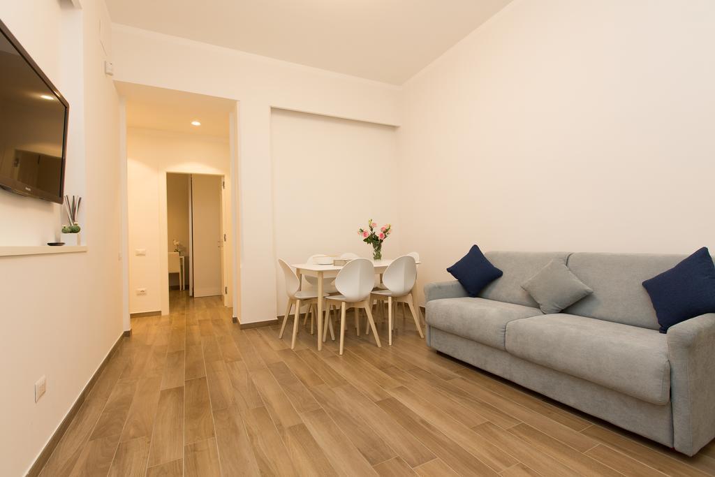 Salerno Prestige Apartment ภายนอก รูปภาพ
